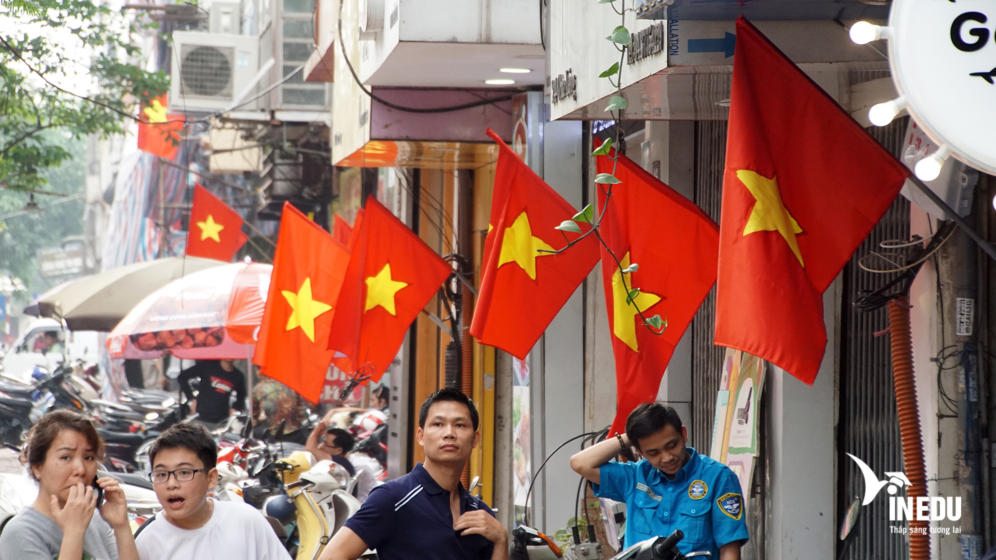 Suy nghĩ về giá trị của lòng tự hào dân tộc trên hành trang du học