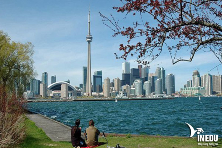 Mọi thông tin và chi phí sinh hoạt chi tiết khi du học tại Toronto - Canada