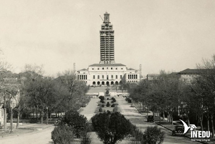 Đại học Texas tại Austin được thành lập năm 1883
