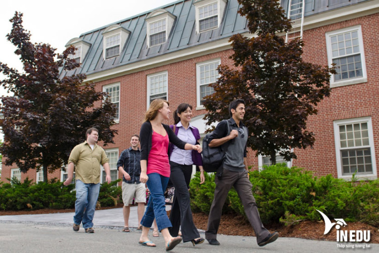 Tại sao sinh viên chọn Đại học New Brunswick