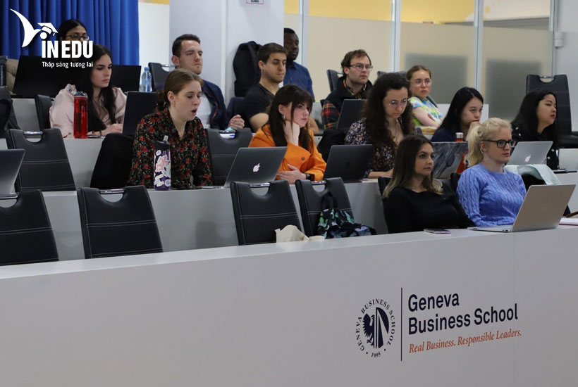 Chi phí du học tại Đại học Kinh doanh Geneva